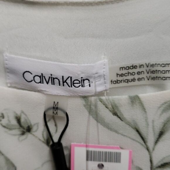 Calvin Klein top - Picture 2 of 3